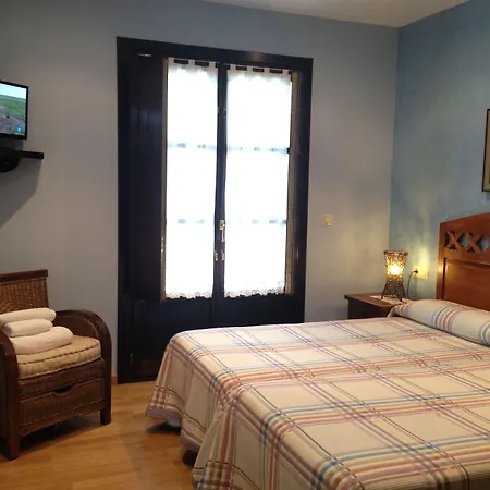 厄尔特克修郊外酒店 2* 帕阿斯德兰斯