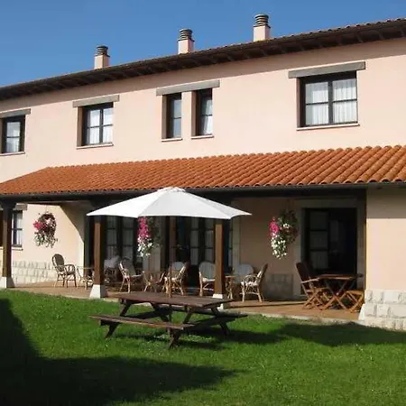 ホテル Rural El Texeu Parres de Llanes