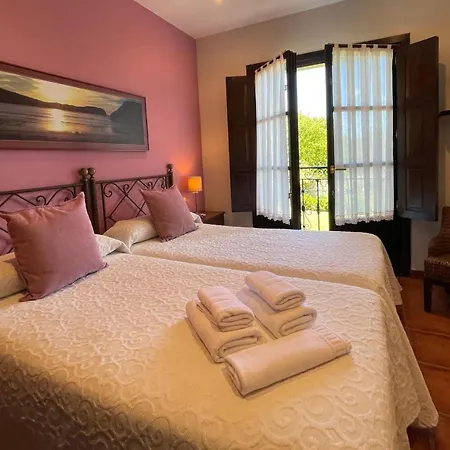 Hotel Rural El Texeu 2*