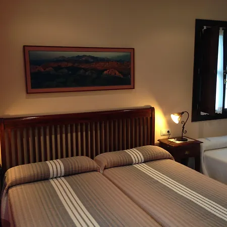 Hotel Rural El Texeu 2*