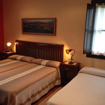 Hotel Rural El Texeu